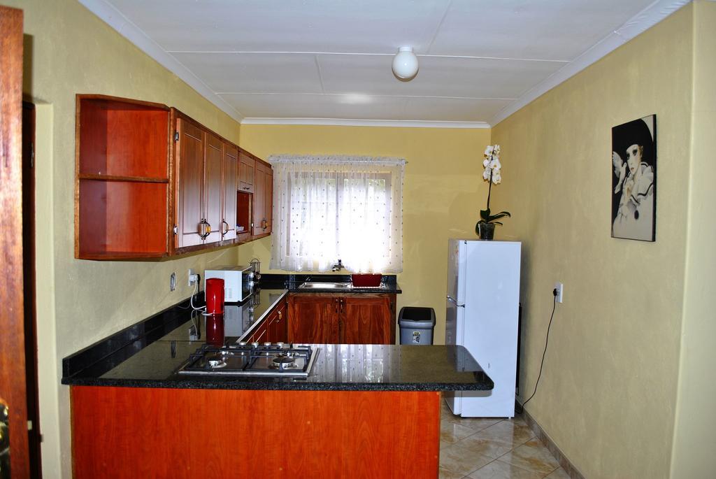 Mount Azimbo Lodge Louis Trichardt Eksteriør billede