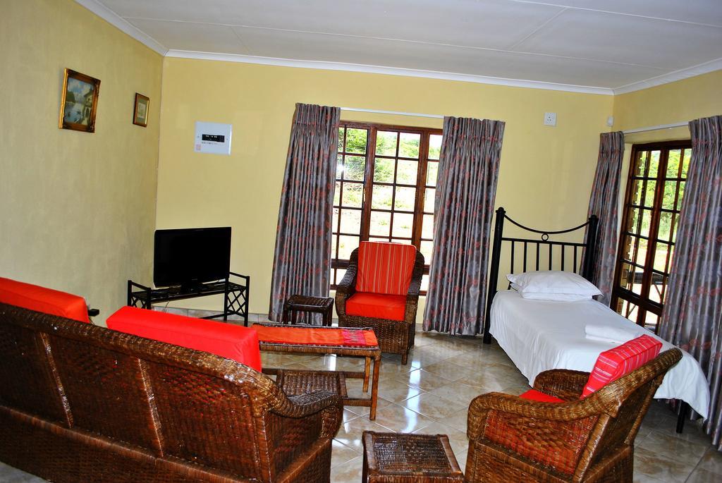 Mount Azimbo Lodge Louis Trichardt Eksteriør billede